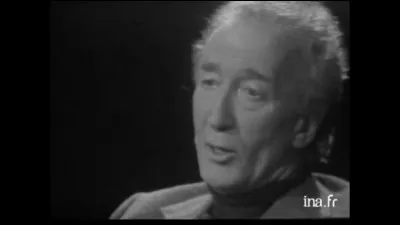 Poète, journaliste et écrivain, auteur de chroniques littéraires dans le "Nouvel observateur" et d'ouvrages sur la Chine :