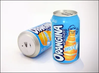 En 2012, quel est le nom de la boisson qu'Orangina a lancée, elle est sans aspartame et 0% de sucre ajouté ?
