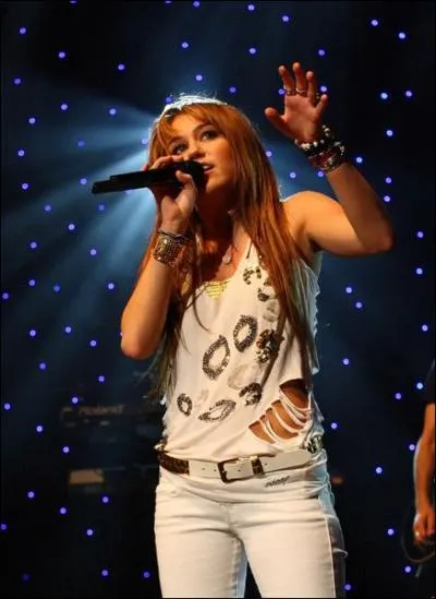 Quel est le nom de son premier concert ?