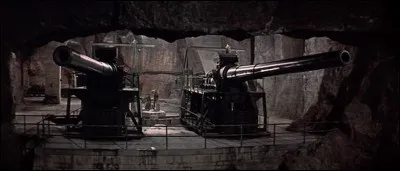 D'où sont ''Les Canons'' d'après le titre du film réalisé par J. Lee Thompson en 1961 ?