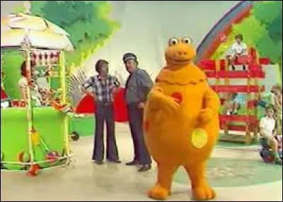 Dans quel programme pour enfants pouvait-on croiser François, Julie, Monsieur du snob et Casimir ?