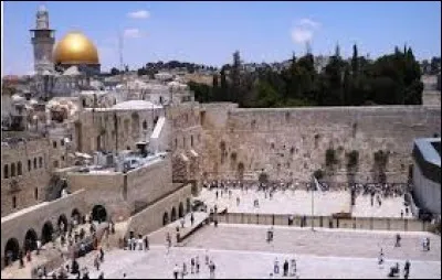 Quand le gouvernement d'Israël approuve-t-il l'établissement de cet espace de prière mixte au sud du Mur (Mur des Lamentations) ?