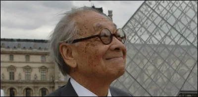 Architecte aux nombreuses réalisations internationales, dont la Pyramide du Louvre :