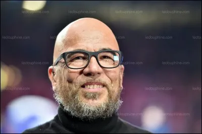 Qui est ce chanteur ?