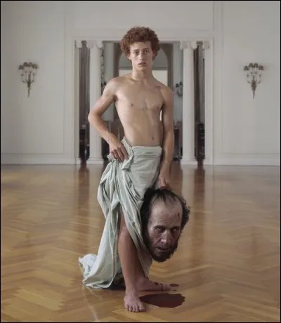 Colossal philistin trop confiant et ambitieux, se fera bien démonter la tête par un le jeune berger David, futur roi d'Israël. Qui est-il ?