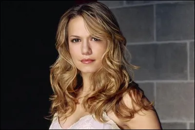 Dans quelle saison Haley est-elle enceinte ?