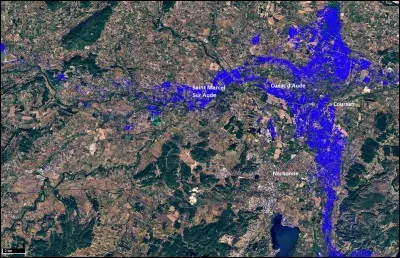 Par quel fleuve ce d&eacute;partement est-il travers&eacute; ?