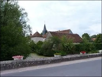 Pour finir, je vous emm&egrave;ne dans le Centre-Val-de-Loire, &agrave; Sassay. Commune de l'arrondissement de Blois, elle se situe dans le d&eacute;partement ...