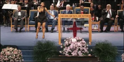 Où a été célébré l'hommage pour Aretha le 30 Août 2018 où de nombreuses stars étaient présentes ?