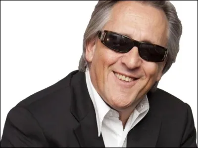 Comment s'appelle ce chanteur malheureusement aveugle et qui chante "On va s'aimer" ?