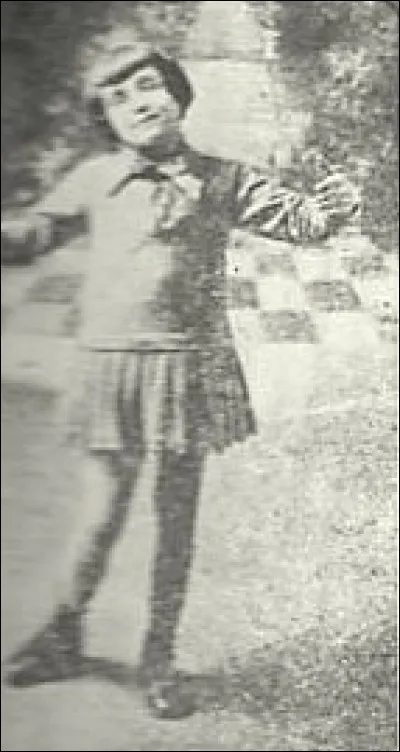 Quel est le vrai nom de famille d'Edith ?