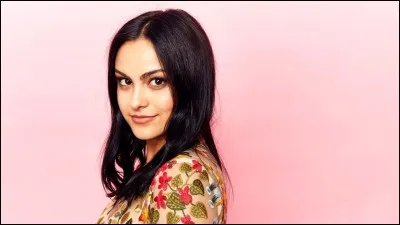 Où travaille Véronica ?