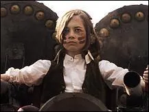 Quel enfant de la bande des 'gentils', est espion dans la bande d'Oscar Le Rouge ?