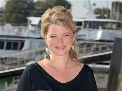 Dans ''Candice Renoir'' quel est le métier de son mari ?