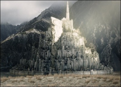 Dans "Le Seigneur des anneaux", quelle est la capitale du Gondor ?