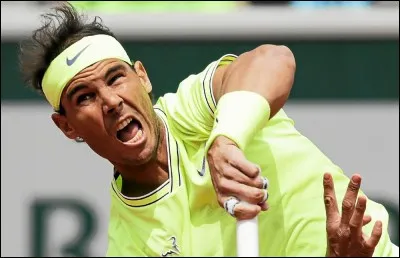 Rafael Nadal a remporté Roland-Garros pour la 1re fois en 2005. En quelle année a-t-il participé au tournoi pour la 1re fois ?