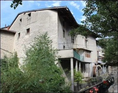 Où se situe le moulin à farine de Cerdon ?
