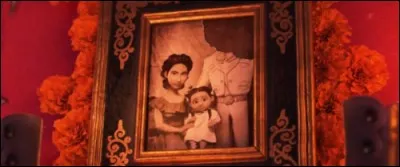 Qu'est-ce qu'Imelda a banni dans toute sa famille ?