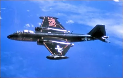 Quel est le rôle du "Martin B-57" ?