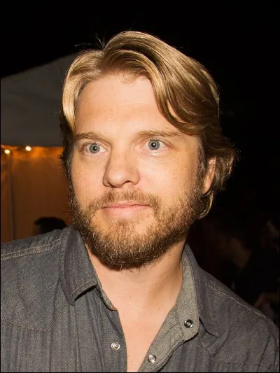 Quelle est la nationalité de David Paetkau ?