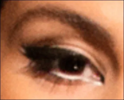 A qui appartient ce regard ?