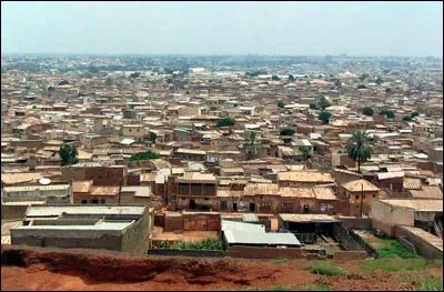 Deuxième ville du Nigéria avec plus de 3 millions d'habitants :