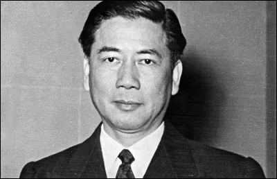 Pays : Vietnam 
Date : 1901-1963
Faits : persécutions envers les bouddhistes, interdiction du jeu, régime totalitaire. 
Chute : coup d'état et assassiné 
Quel est cet homme ?