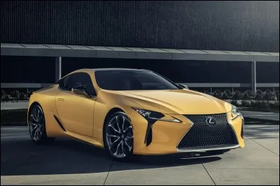 Issue des objectifs de conquête de nouveaux marchés, Lexus émerge du groupe Toyota en 1989. Pourquoi ce nom, Lexus ?