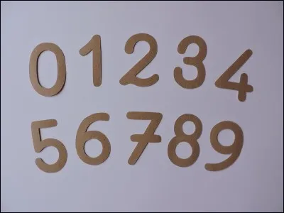 "Cléo de 5 à 7" est un long-métrage réalisé par Agnès Varda.