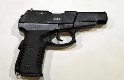 "Gloria" est un long-métrage réalisé par John Cassavetes.