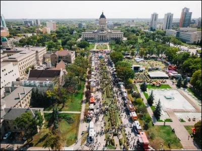 Winnipeg est la capitale de quelle province canadienne ?
