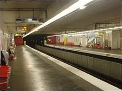 ''Aubervilliers-Pantin-Quatre Chemins'' est une station qui fut ouverte le 4 octobre 1979 sur la ligne 7, dans le cadre du prolongement de la ligne ''Porte de la Villette'' à ''Fort d'Aubervilliers''. Dans quel département d'Île de France se situent ces deux villes ?