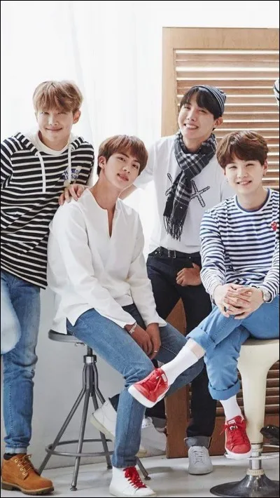 Qui était rappeur avant de faire partie du groupe ?
(plusieurs réponses)