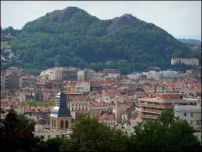 Le département de la Loire se trouve en Auvergne-Rhône-Alpes.