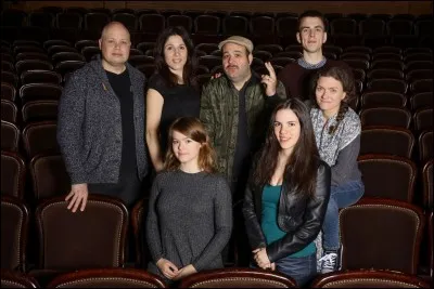 Sur le grand écran, quelle famille au look gothique est légèrement déjantée ?