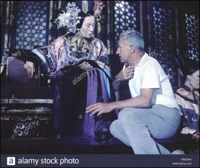 "Les 55 jours de Pékin" est le titre d'un film joué par Ava Gardner.