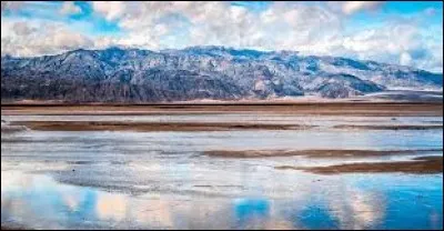 Synonyme de ''immense'' :