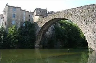 Saint-Julien-de-la-Nef, village d'Occitanie, se situe dans le département ...