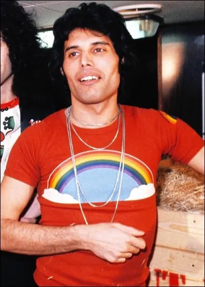 Comment s'est-il d'abord appelé ?