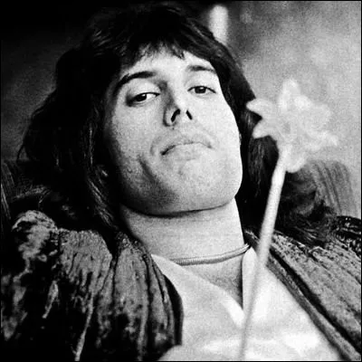 Quelle est la date de naissance de Freddie ?