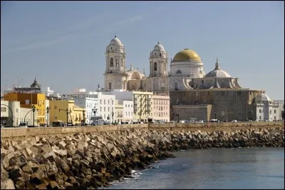 Dans quelle ville d'Espagne habitent les Gaditans ?