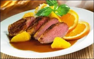 Quelle volaille associe-t-on à l'orange d'après une célèbre recette ?