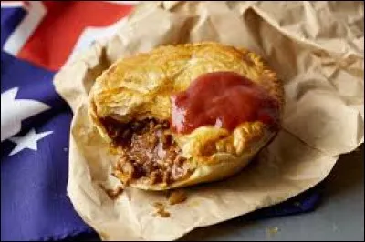 Meat Pie : tourte farcie de viande de bœuf et cuite &agrave; la bi&egrave;re ou au vin rouge. Lamington : g&acirc;teau &eacute;ponge, napp&eacute; d'un gla&ccedil;age au chocolat et de noix de coco, souvent de forme cubique ou rectangulaire. Quel est le pays d'origine de ces deux plats ?