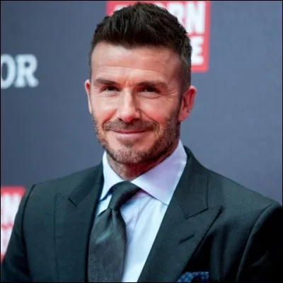 Qui est cet ancien joueur anglais ?