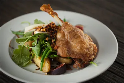 Pour cuisiner un canard à la "Montmorency", de quels fruits avez-vous besoin ?