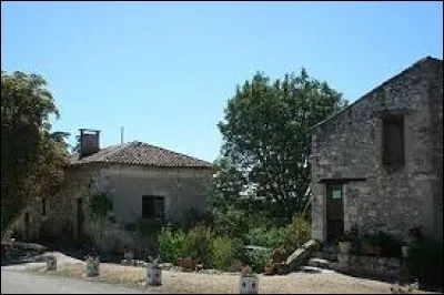 Je vous emmène dans le Quercy blanc, à Fauroux. Commune d'Occitanie, elle se situe dans le département ...