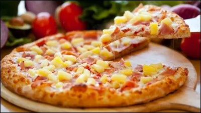 L'inventeur de la pizza dite "hawaïenne" (avec de l'ananas, me dit-on dans l'oreillette...) est un citoyen ... ! (Complétez !)