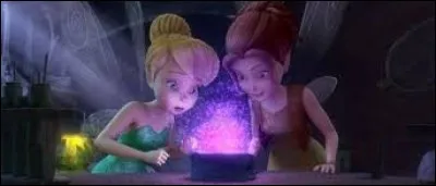 Dans "Clochette et la fée pirate" on apprend que la poussière de fée peut avoir différentes couleurs et donc différents pouvoirs. Quel est donc celui de la poussière rose ?