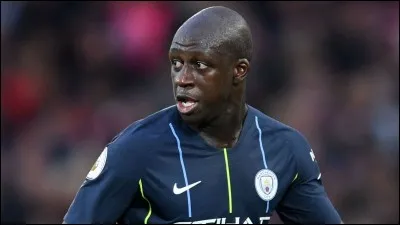 Qui est ce footballeur ?