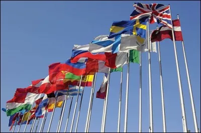 De quel pays, Henri III a-t-il été roi avant de monter sur le trône de France ?